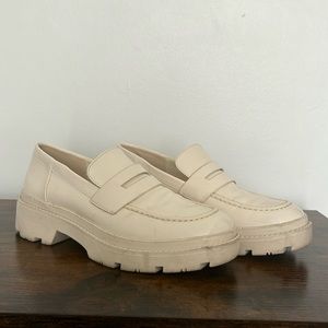 Zara Off white penny loafers 7.5